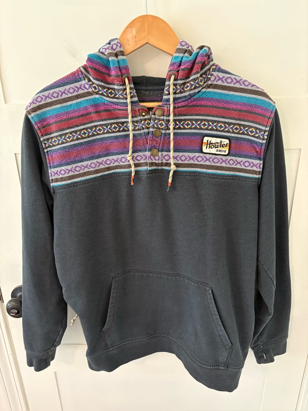 Howler Bros. Shaman Southwestern Hoodie. Size Medium.